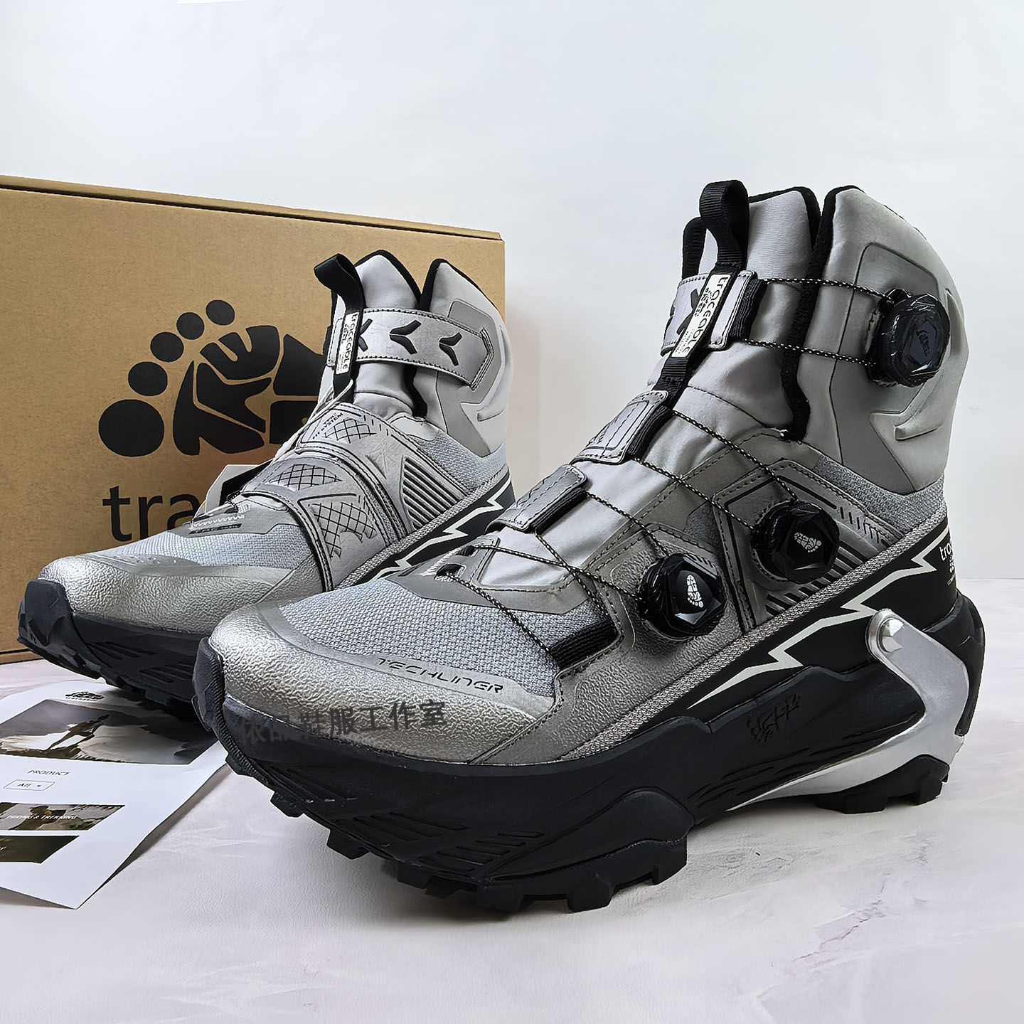 Traceable大脚丫高帮旋转扣登山鞋男防泼水徒步鞋防滑越野跑鞋女