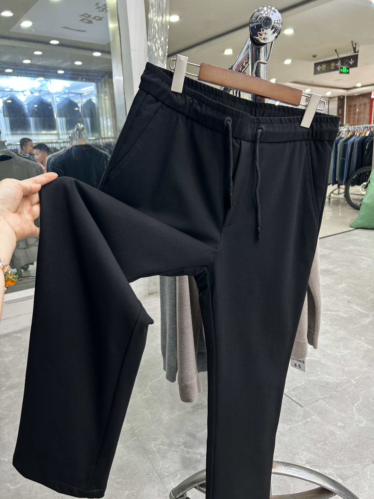 特大码300斤羽绒裤冬季保暖神器柔软显瘦一线品牌剪标男士休闲裤2