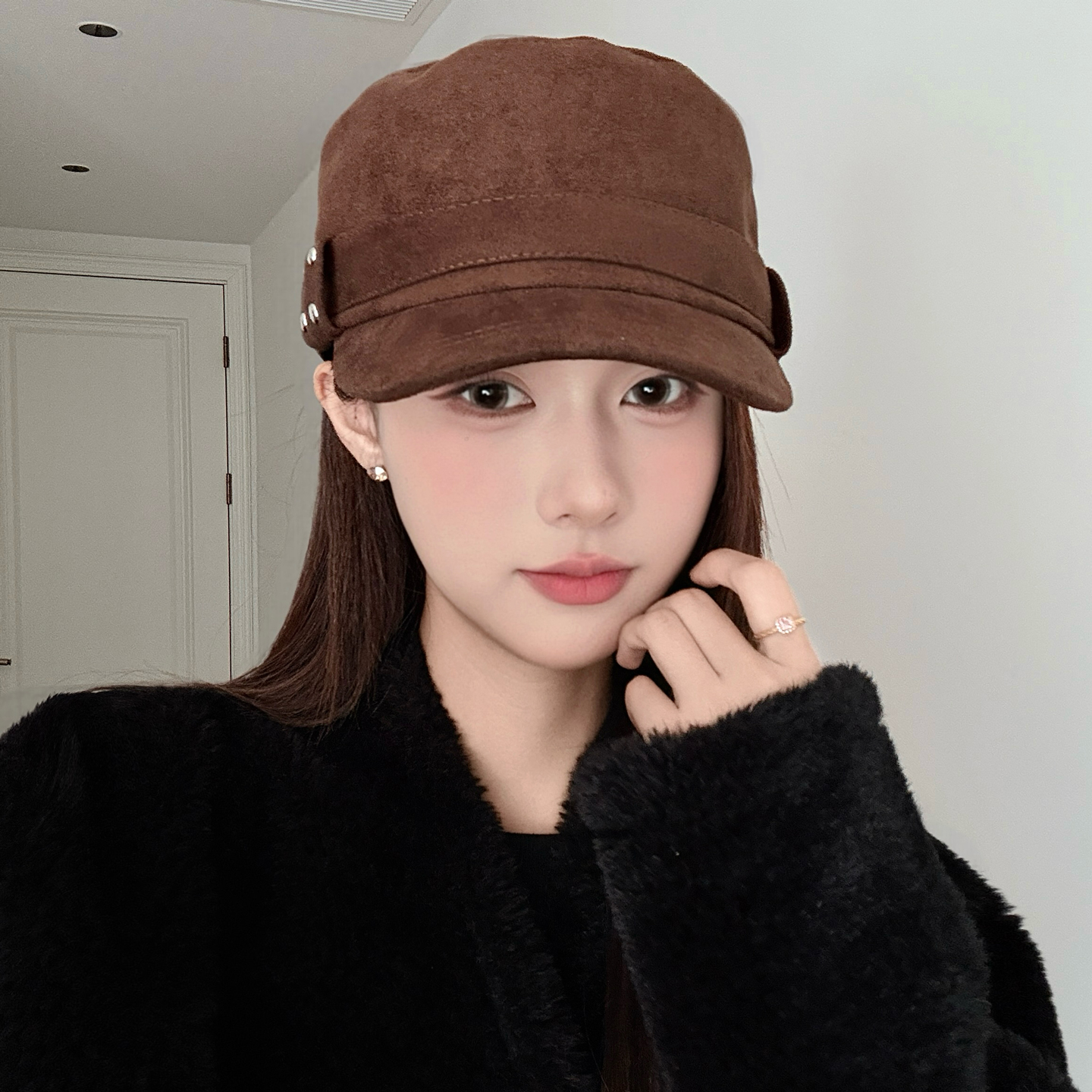 秋冬季新款英伦风时髦复古报童帽女麂皮绒平顶马术帽显脸小鸭舌帽
