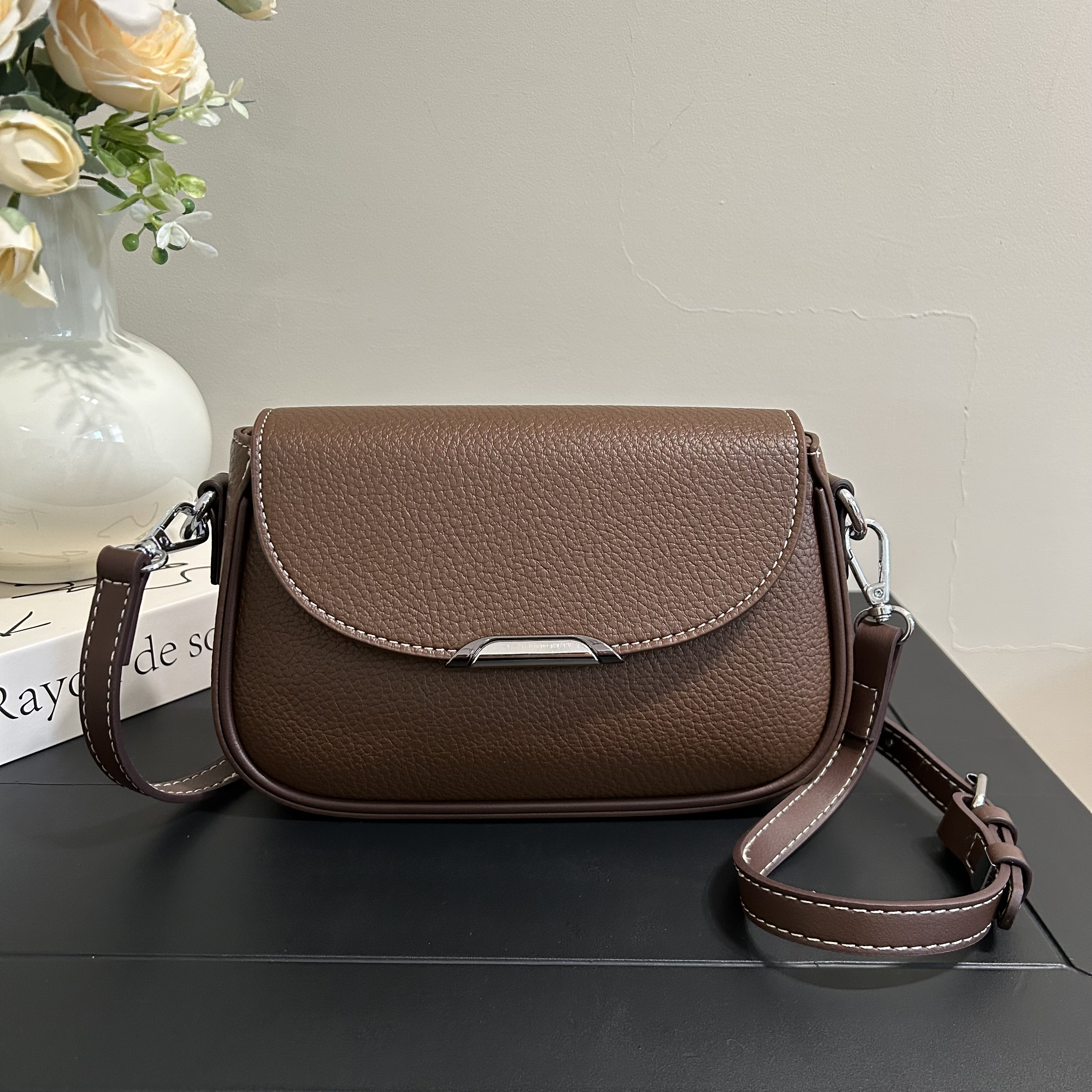 2025马鞍包秋冬时尚洋气女士斜挎真皮小众高级感简约百搭单肩轻奢