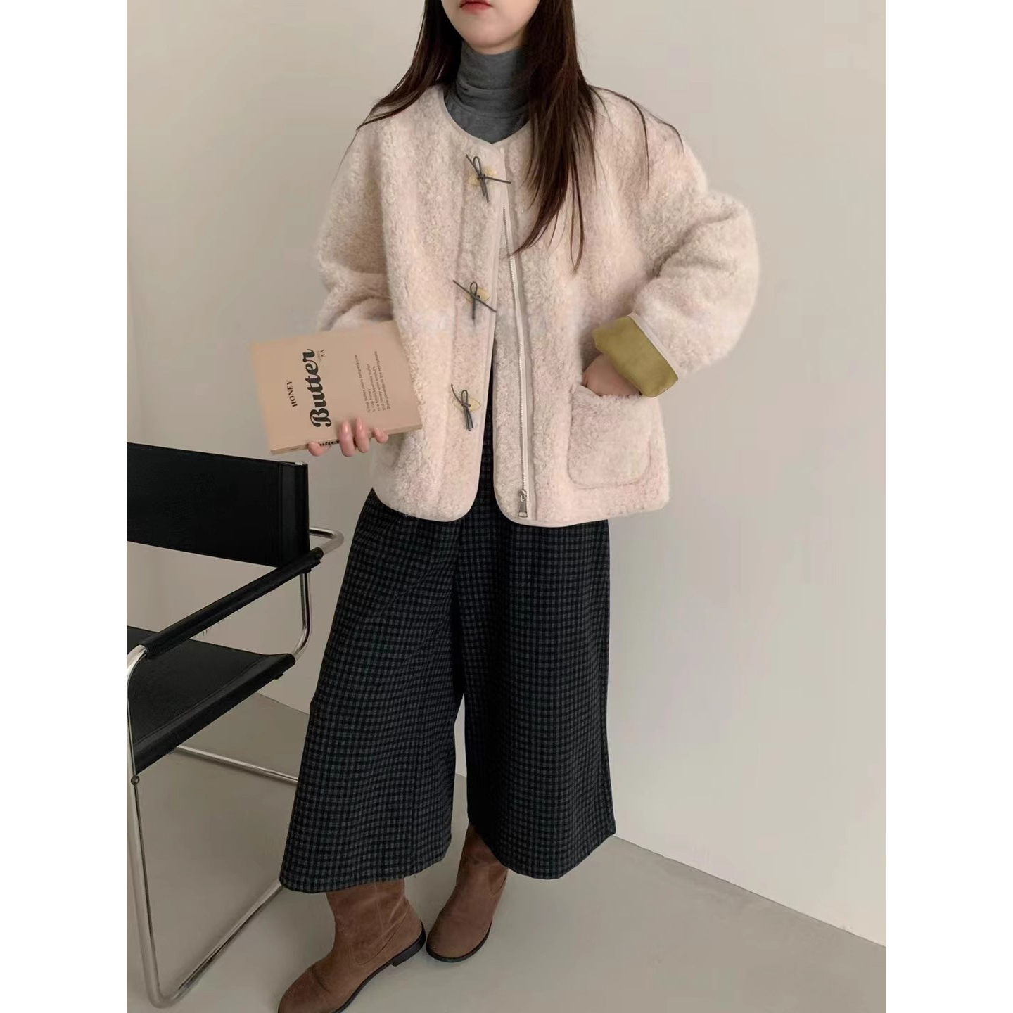 拉夏贝尔韩系温柔风外套女冬季2025年新款小个子保暖加厚时尚上衣