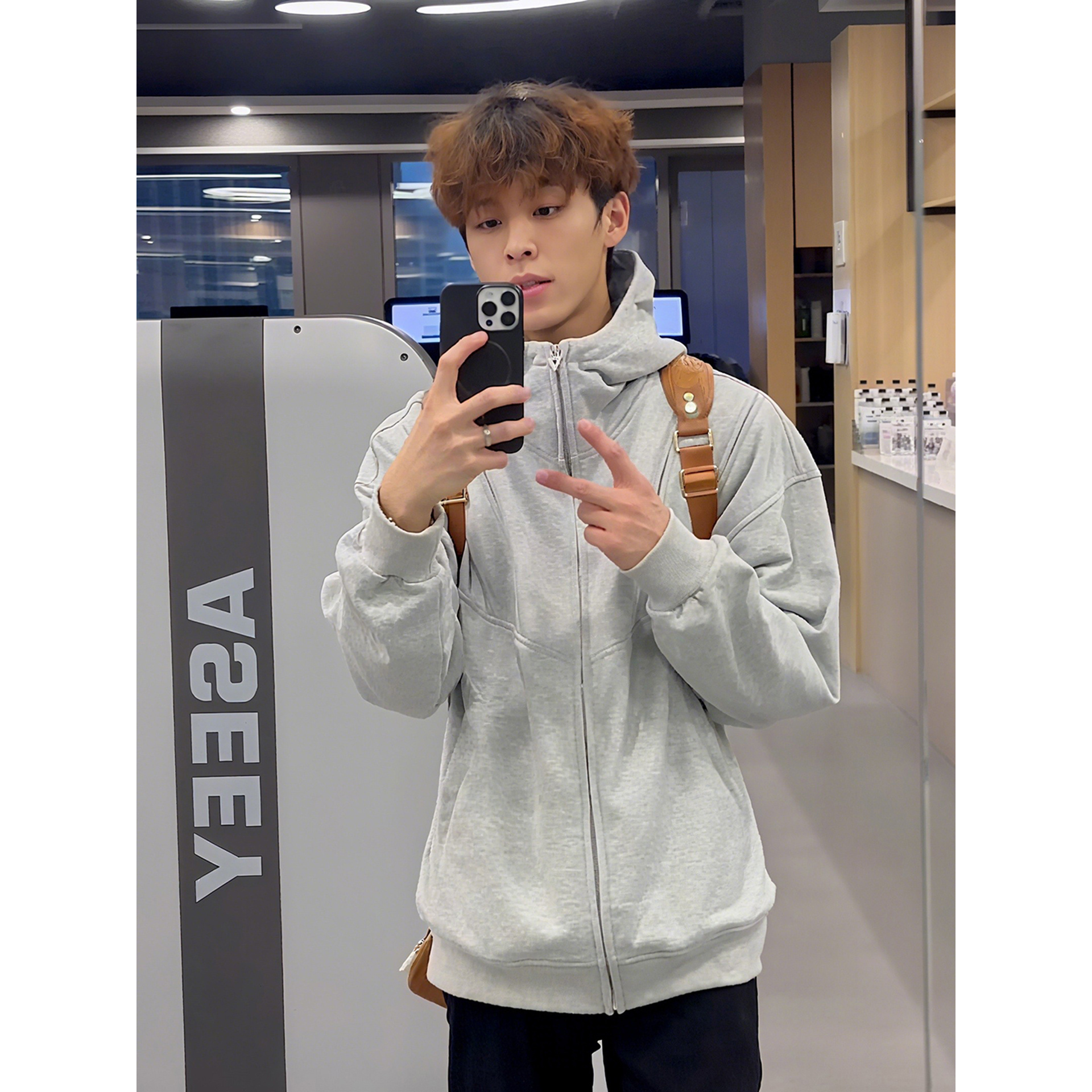 灰色短款重磅加绒卫衣男秋冬季解构设计感连帽衫cleanfit廓形外套