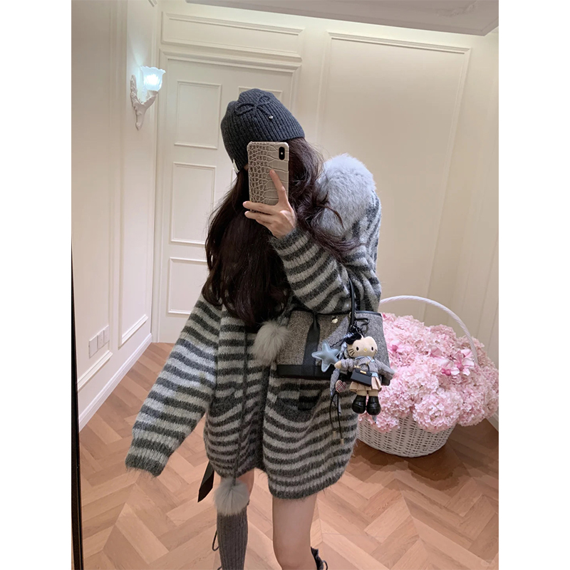 毛衣开衫女高级感软糯毛毛连帽针织衫韩系氛围感穿搭条纹拉链外套