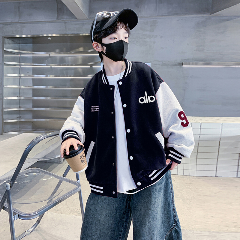 男童春秋款外套2025新款大童秋装宽松男孩秋季帅气儿童拼接棒球服