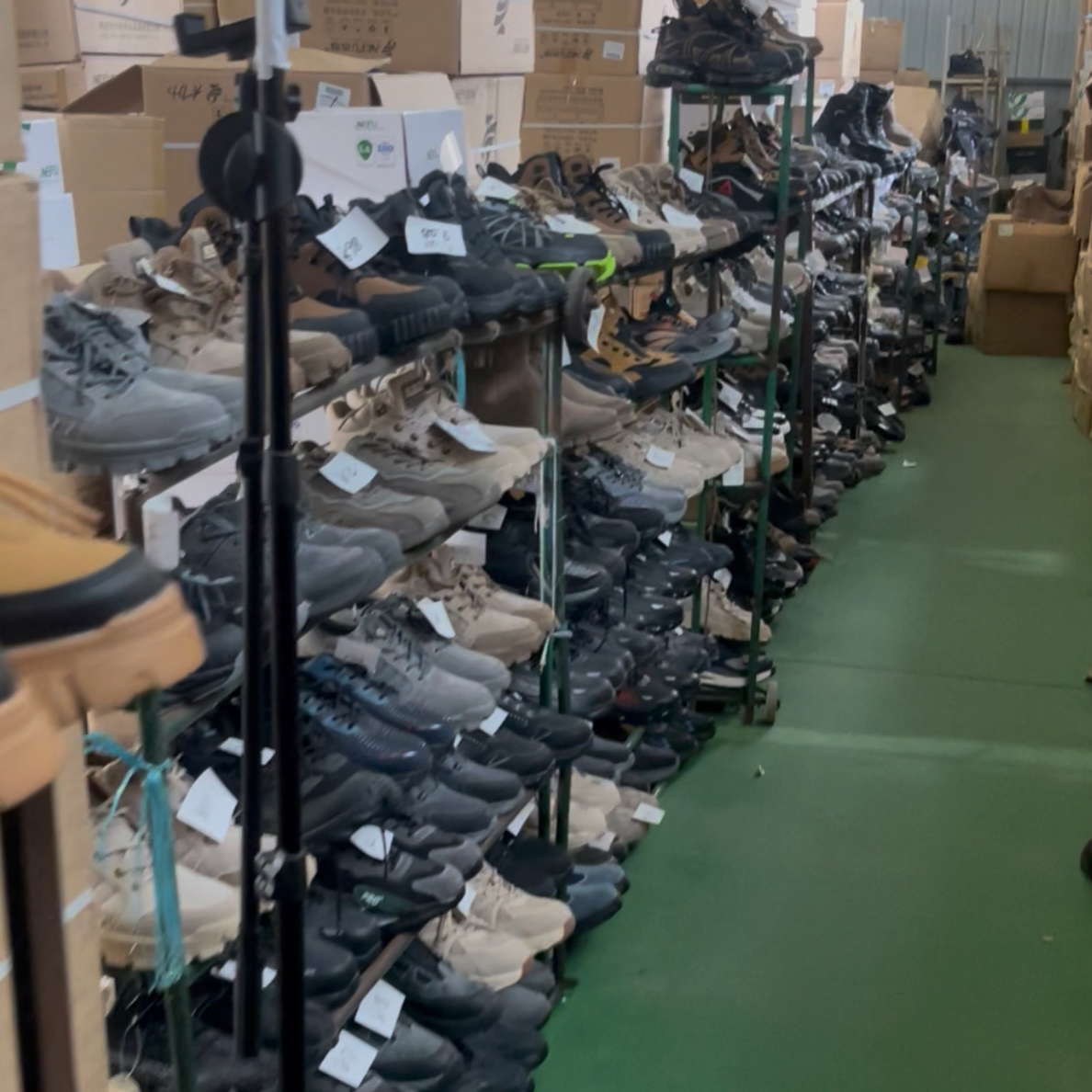 断码断颜色优质劳保鞋（选择鞋码，备注编号）不退不换