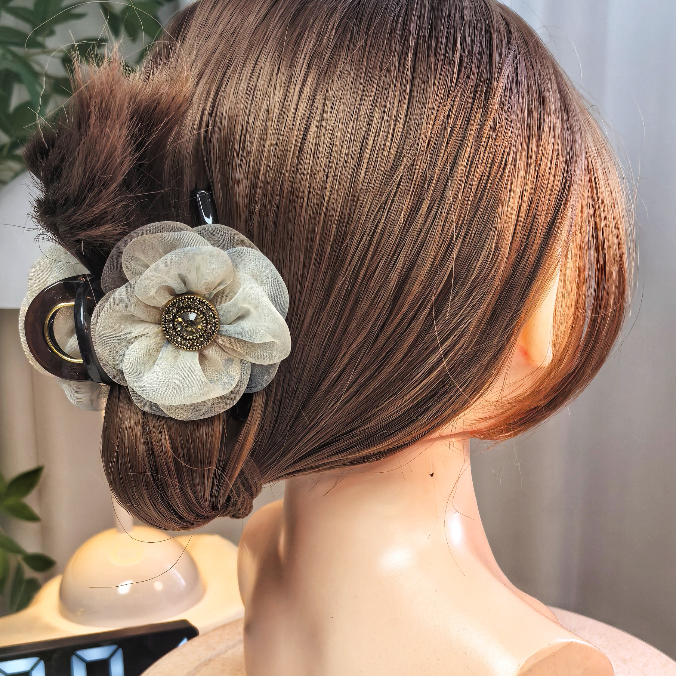 手工花朵款抓夹气质