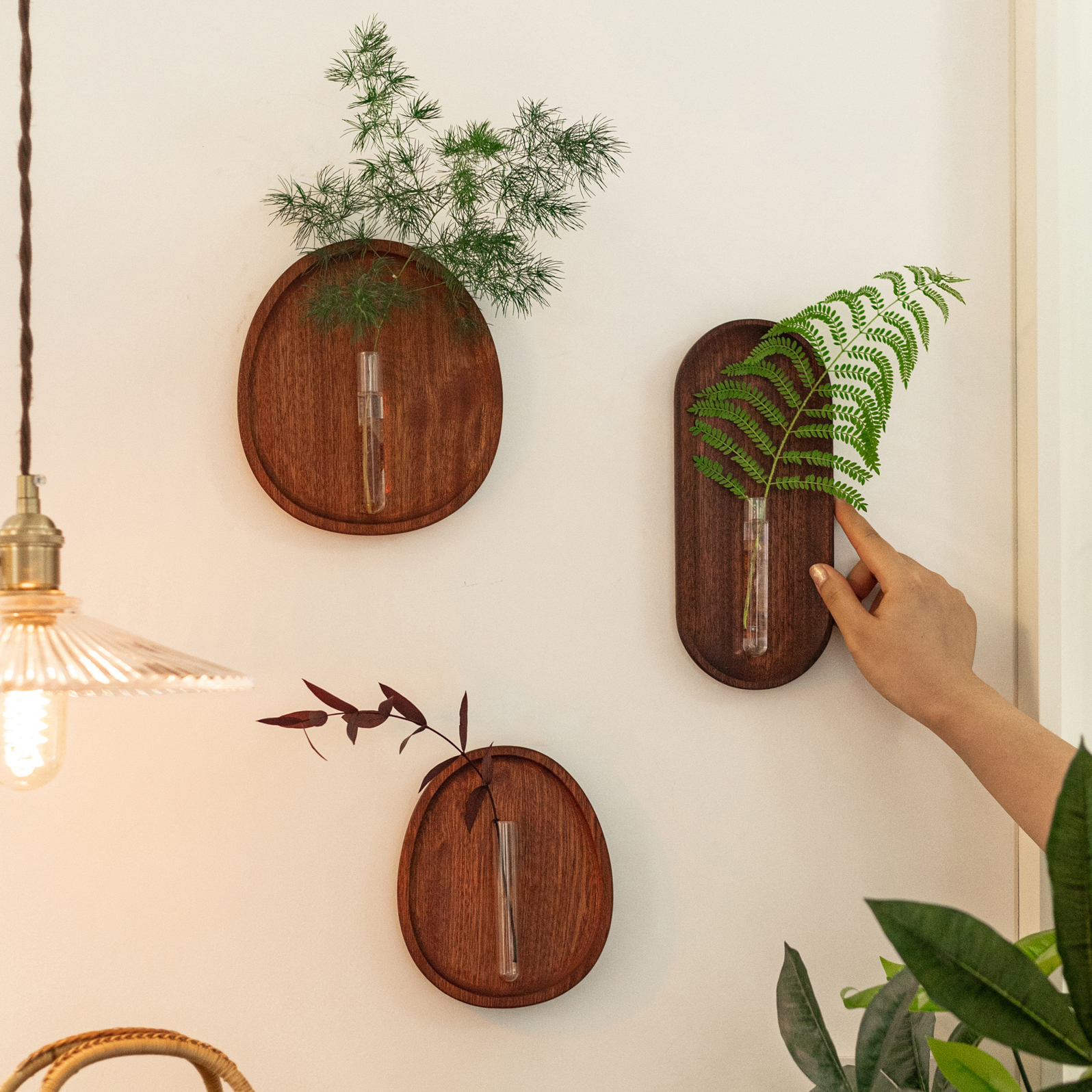 中式实木玻璃壁挂花器墙上装饰创意家用木托花瓶禅意民宿壁饰木制