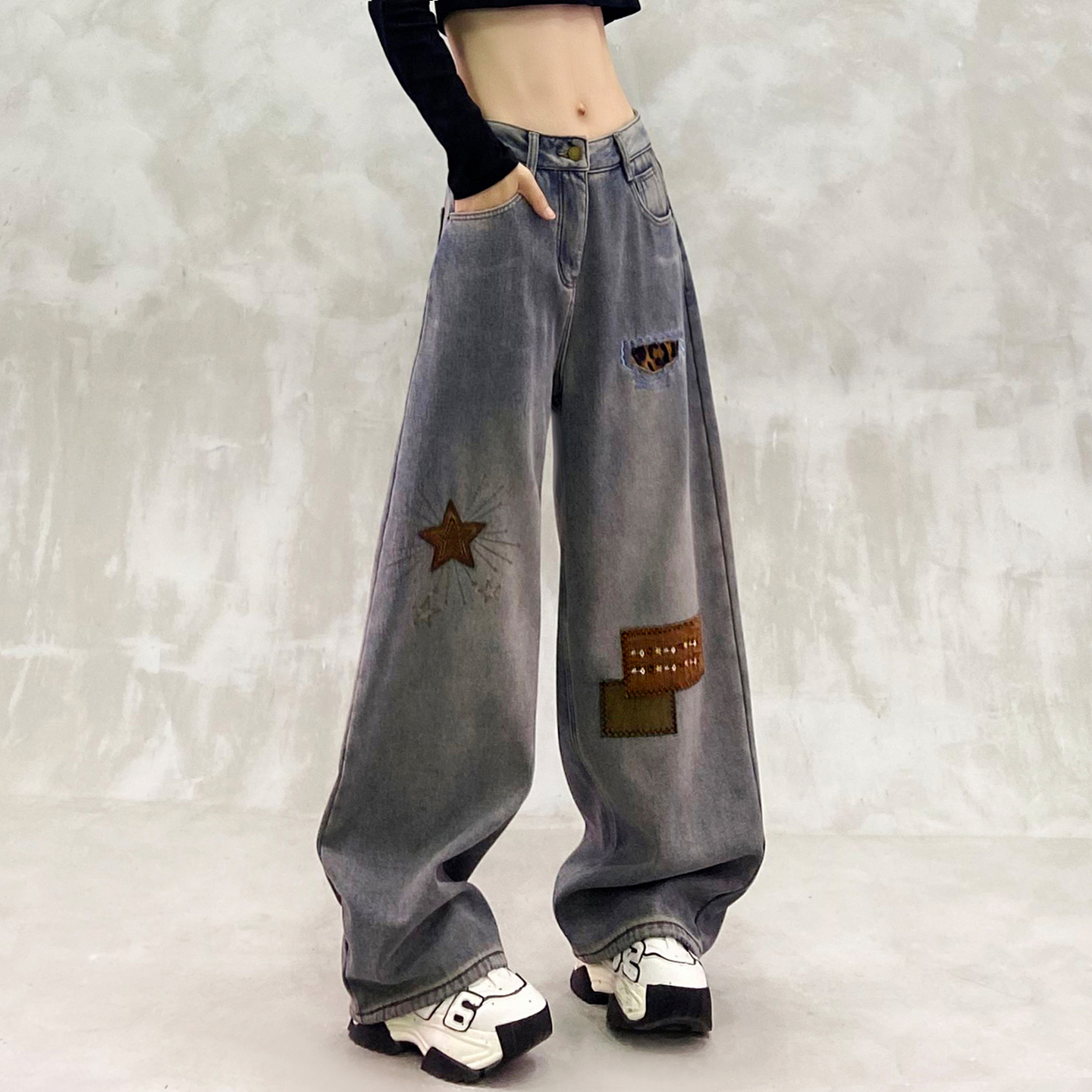 帅气贴布设计做旧加绒牛仔裤女冬新款高腰宽松显瘦百搭直筒香蕉裤