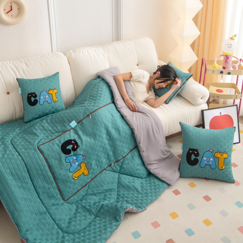 折叠多功能抱枕被子两用办公室午睡空调被车载靠垫枕头子二合一