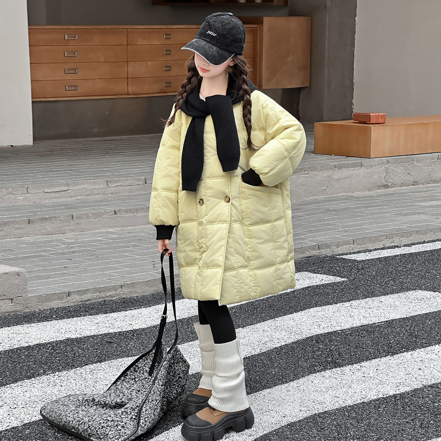 女童秋冬夹棉中长款外套2025新款女大童冬季毛线帽可拆卸小棉衣潮