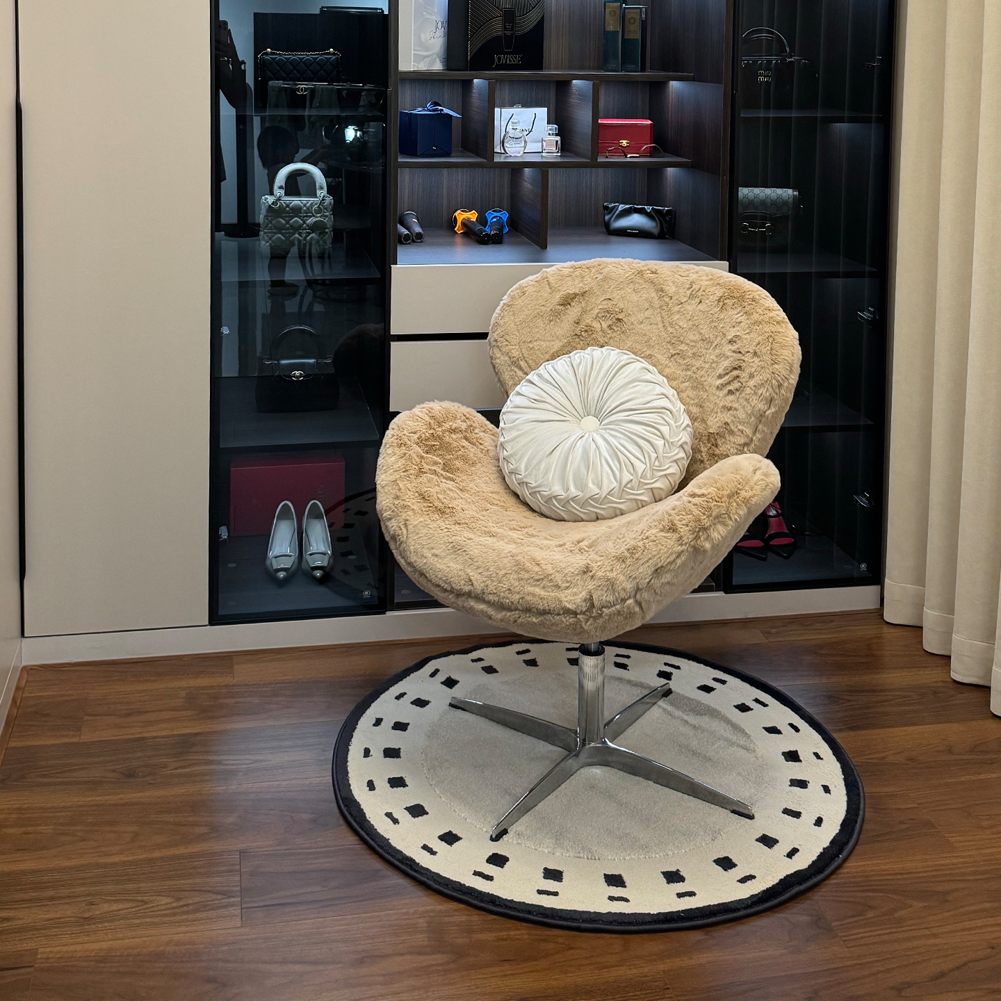 天鹅椅家用轻奢高级感化妆凳子女生卧室梳妆旋转升降化妆椅电脑椅