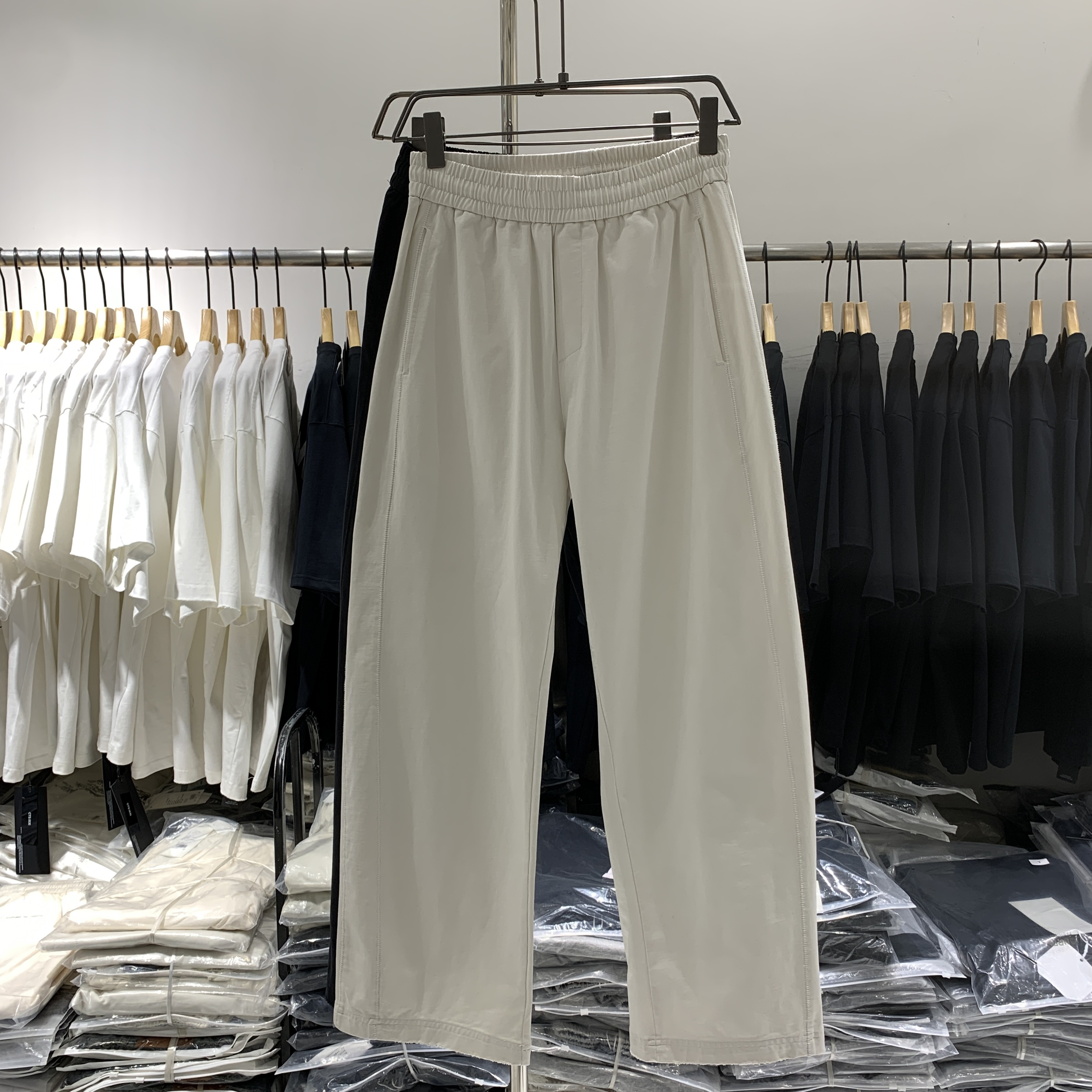 101秋男长裤450克重磅纯棉宽松百搭阔腿弯刀磨破废土风百搭休闲裤