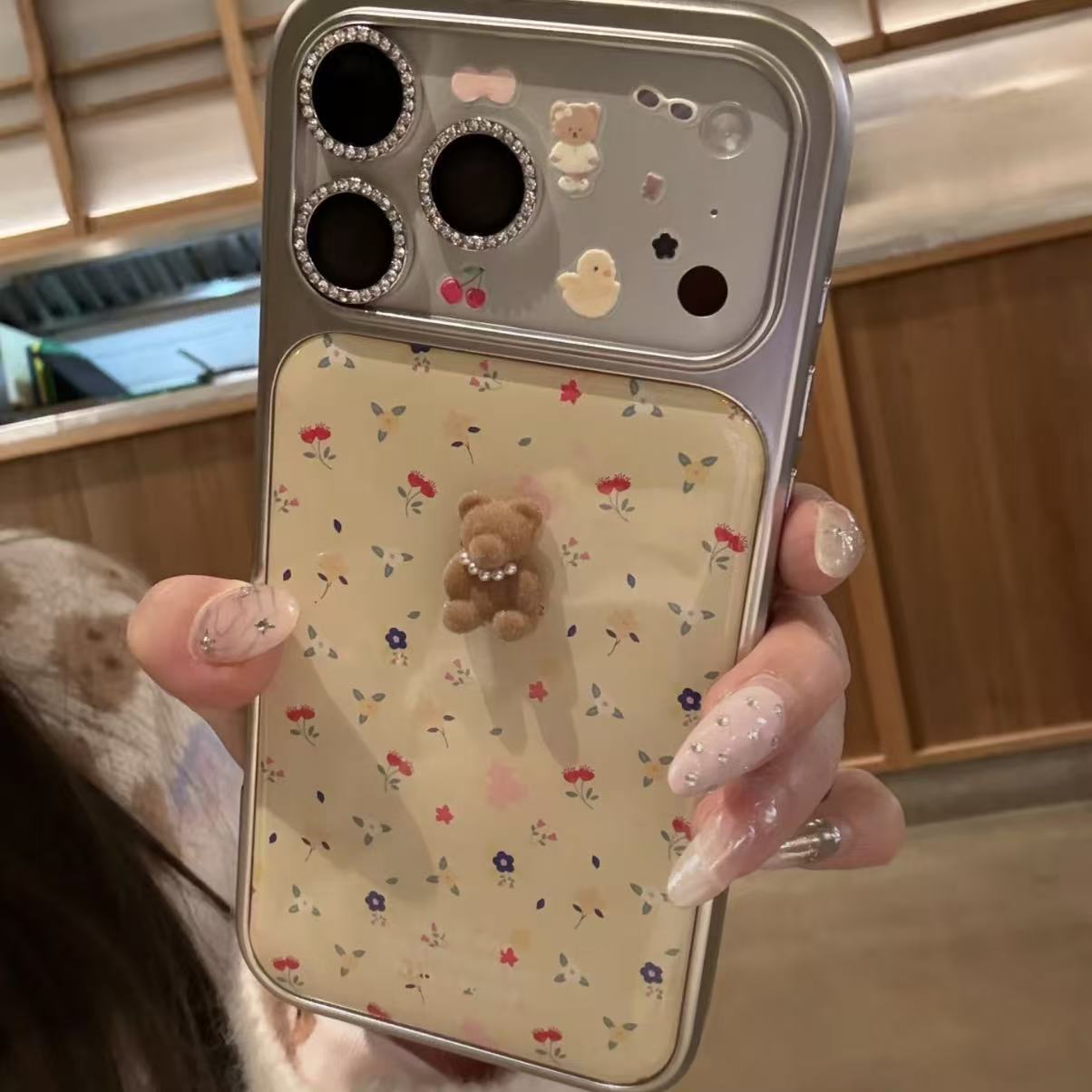 银边滴胶满屏碎花小熊配件适用iPhone17promax手机壳苹果16/15/14