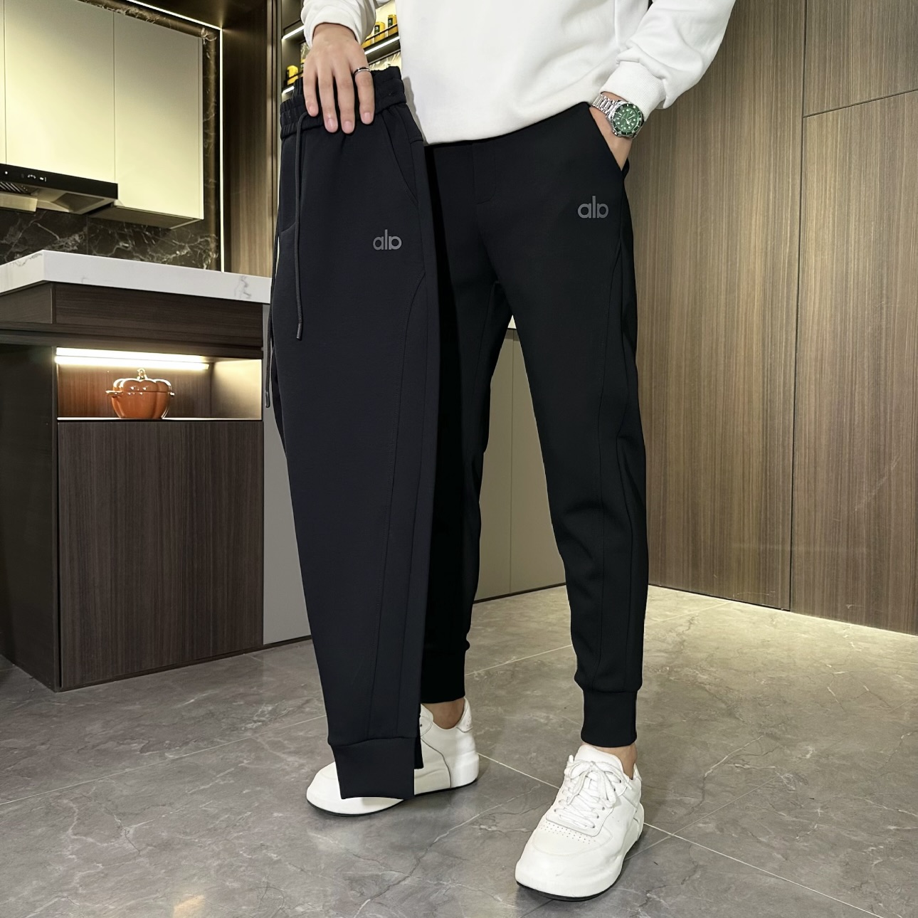 098款冬季新款男士针织休闲裤卫裤时尚百搭修身显瘦小脚裤运动裤