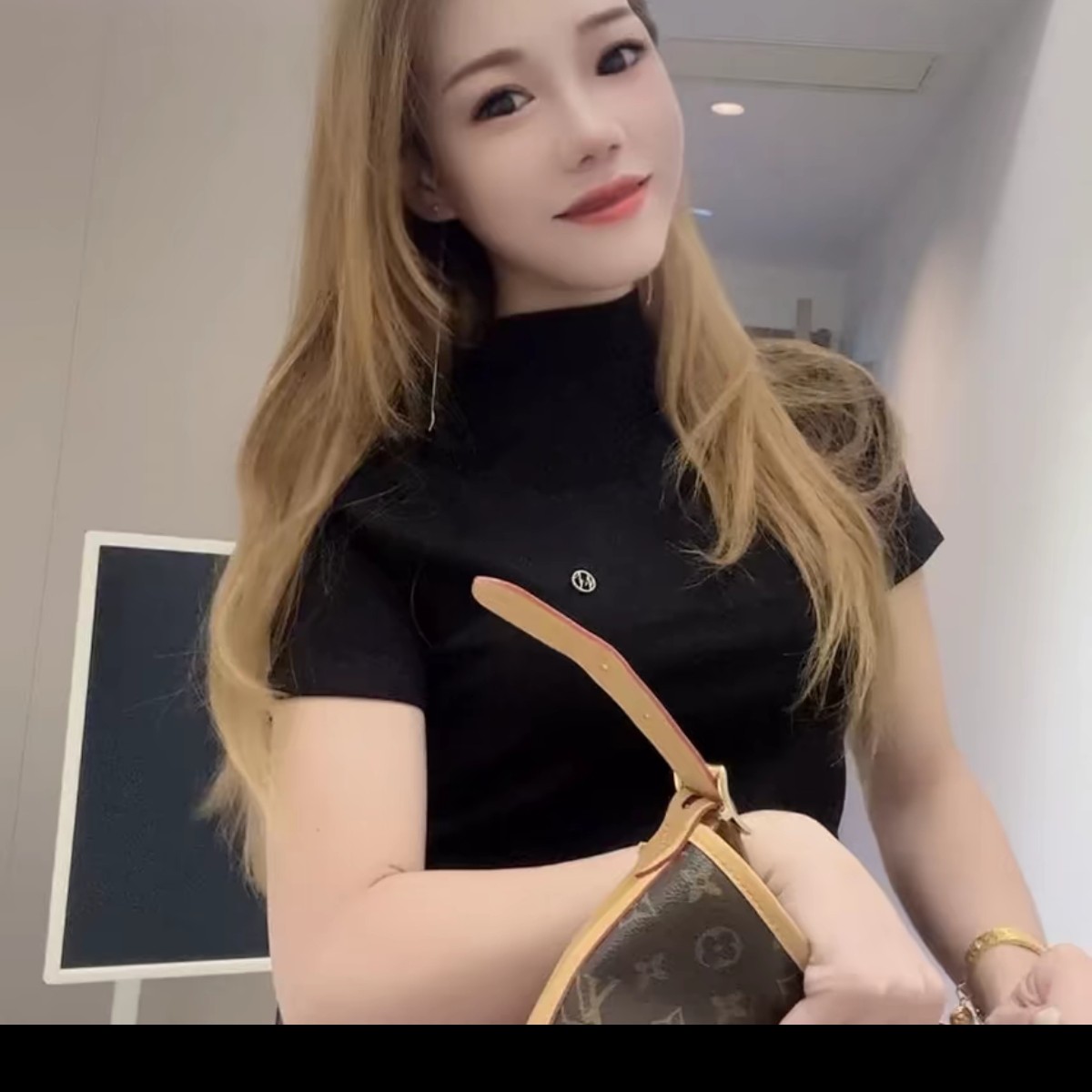 2025秋季纯棉新款设计感半高领显瘦百搭小飞袖T恤气质高级感上衣