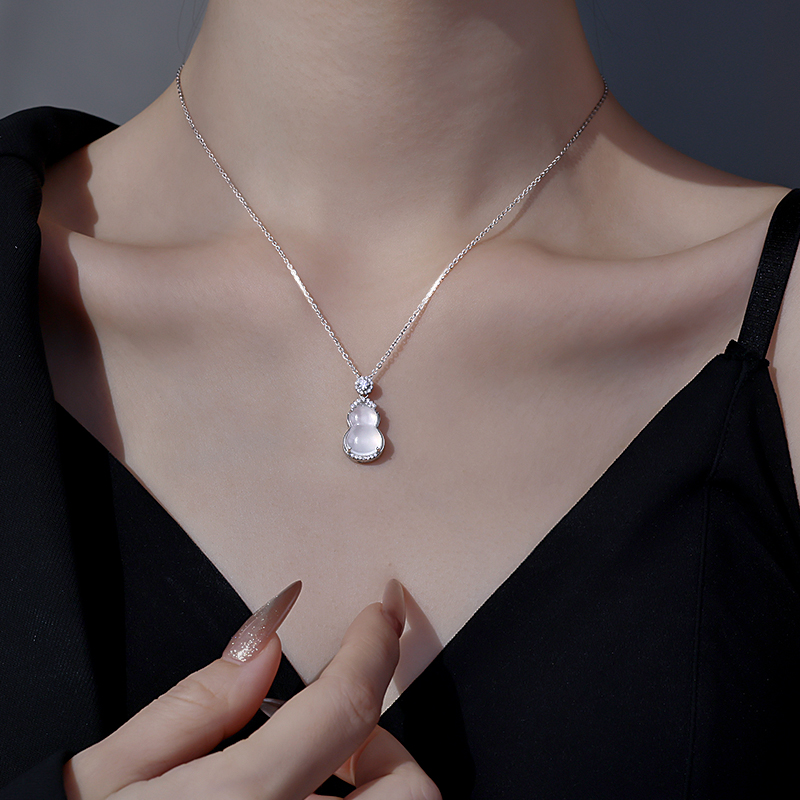925纯银玉髓葫芦项链女款2025年新款爆款夏高级感吊坠小众毛衣链