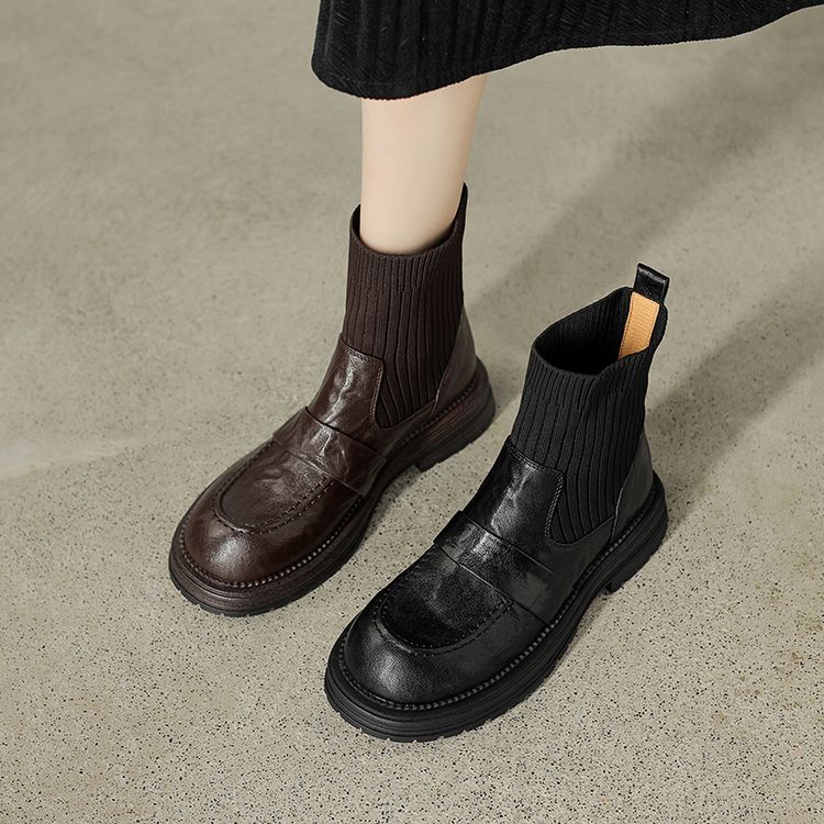 2025年秋冬新款厚底圆头短靴拼接粗跟低跟牛皮时装女靴百搭黑色