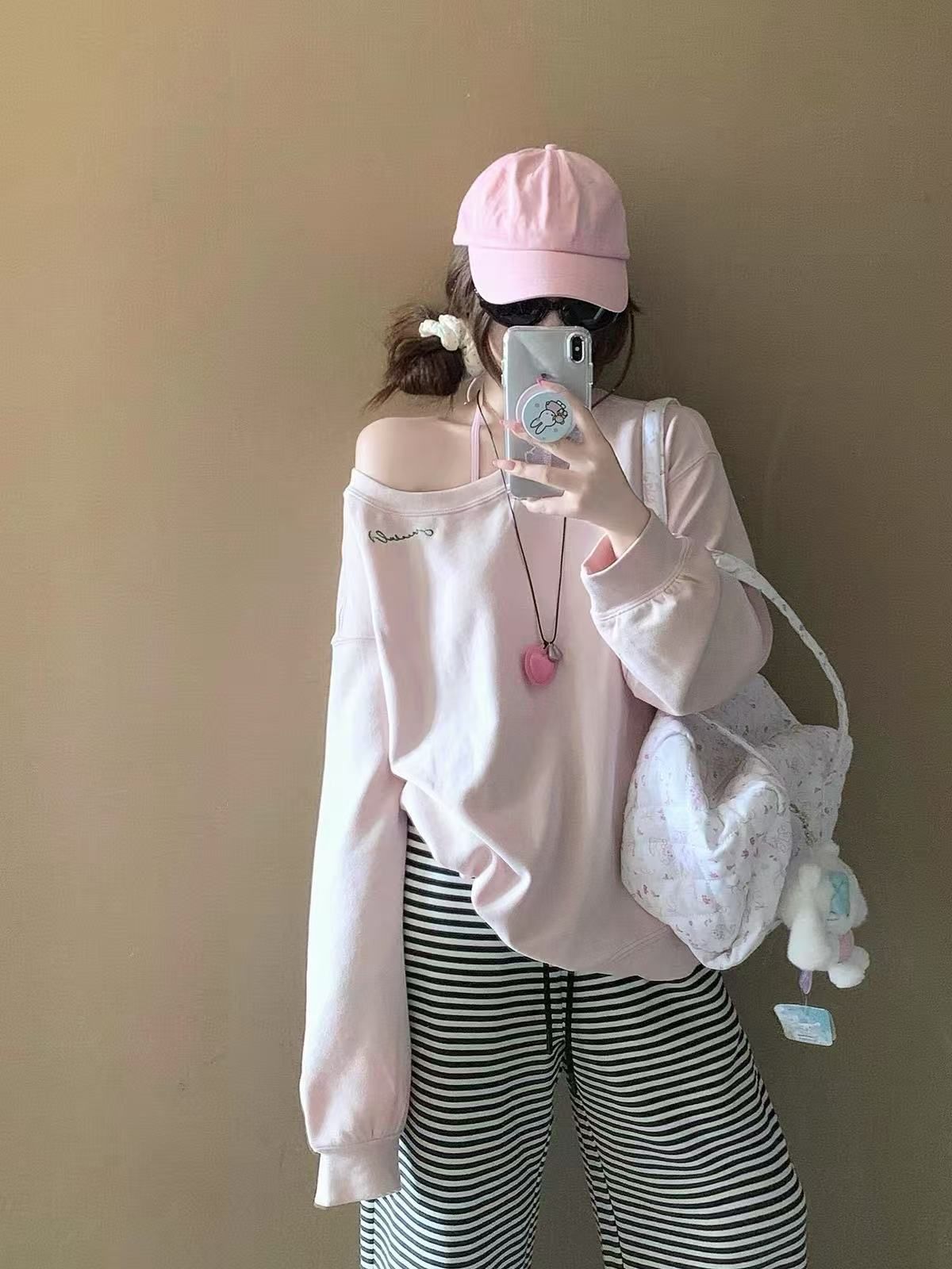 美式复古粉色斜肩卫衣女秋季新款宽松慵懒风百搭辣妹露肩长袖上衣