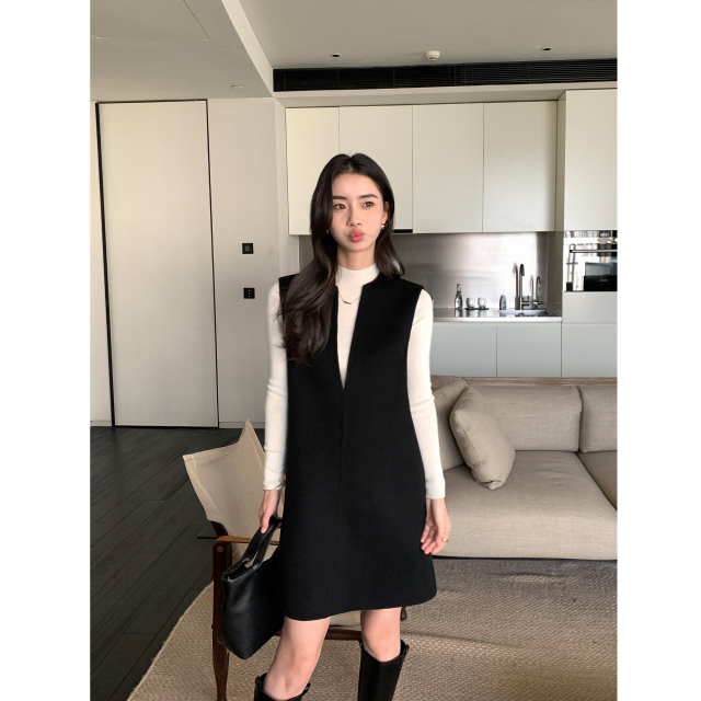 Maven Lin 极简羊毛双面呢连衣裙女秋冬深V领毛呢背心裙A字裙