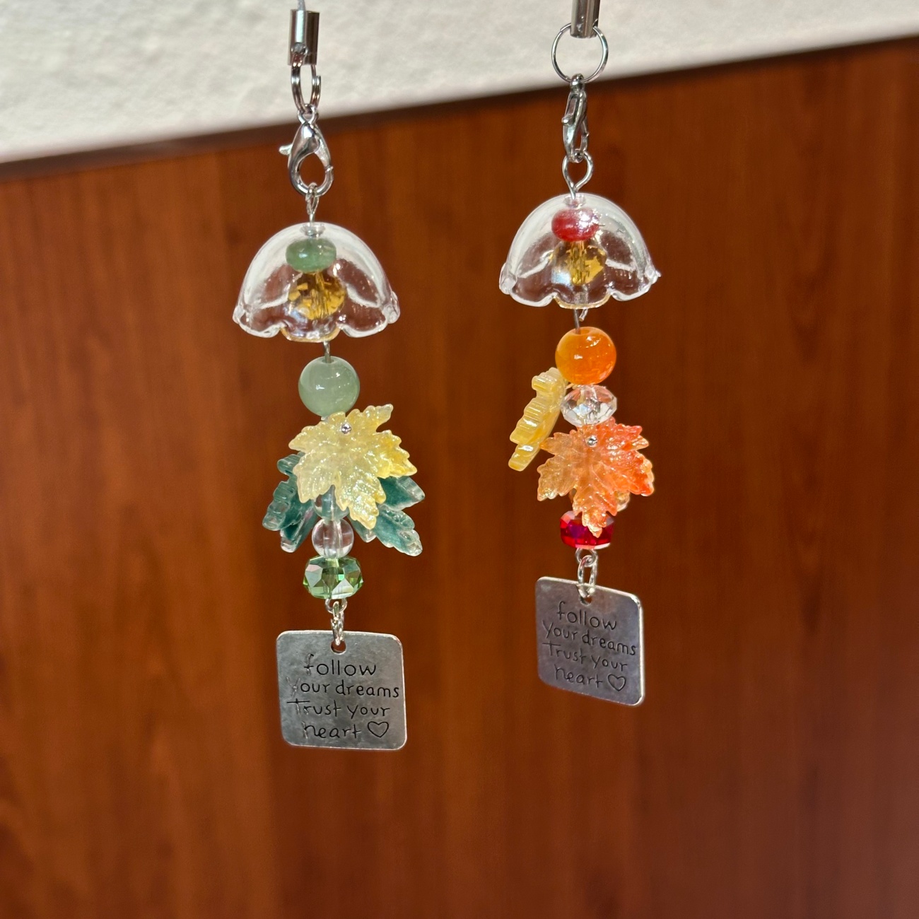 可爱枫叶风铃挂件ins风高颜值包包钥匙扣手机链百搭情侣闺蜜挂饰