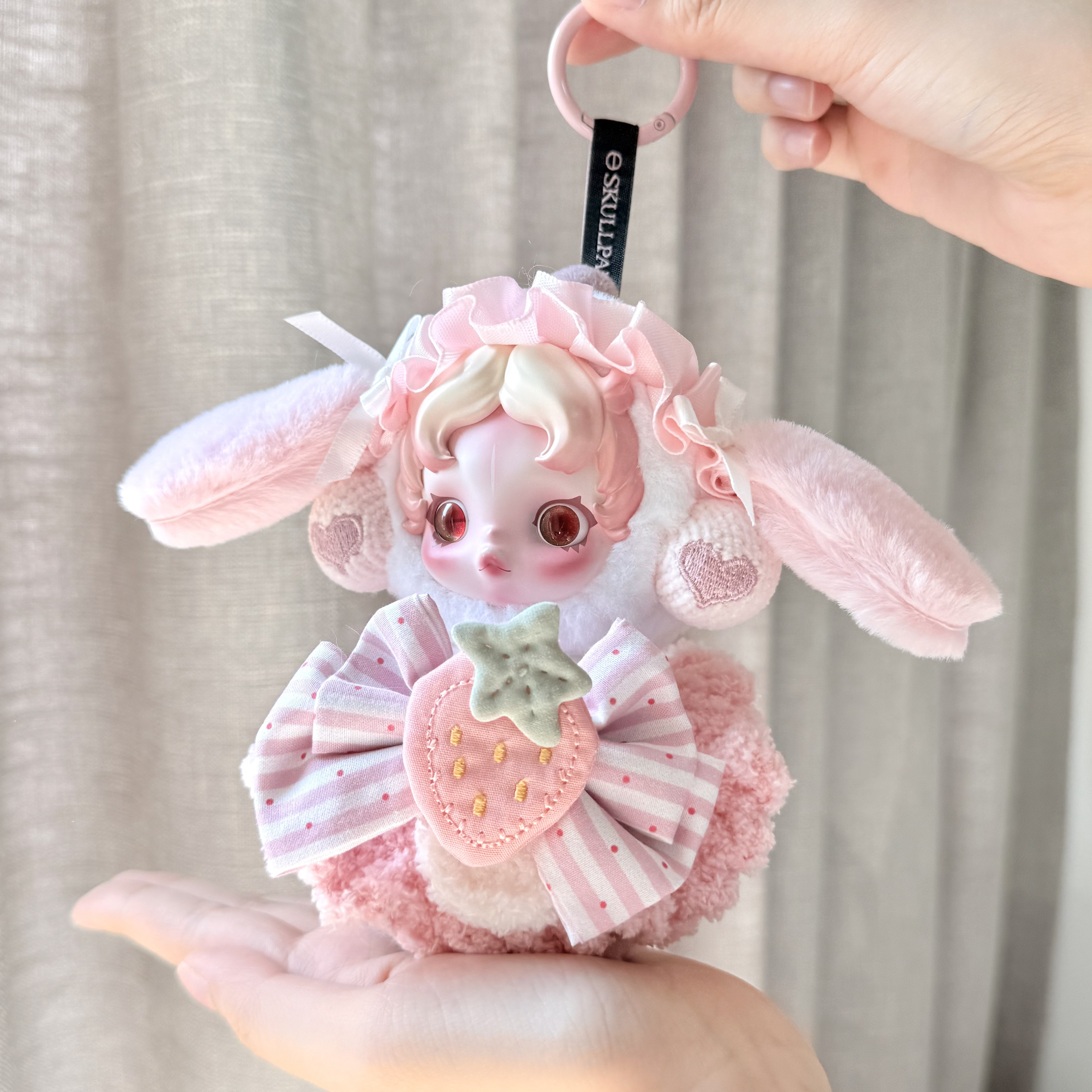 草莓小羊skullpanda不眠剧场抱抱幽灵娃衣（不含娃）