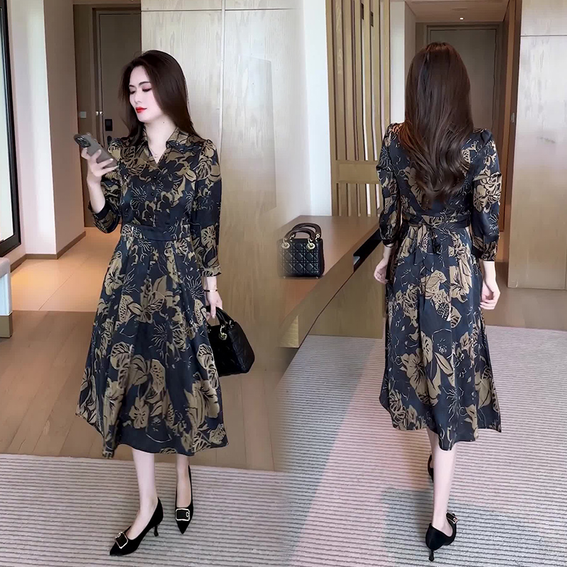 早秋装连衣裙2025年新款时尚洋气质春秋收腰显瘦漂亮时髦女装裙子