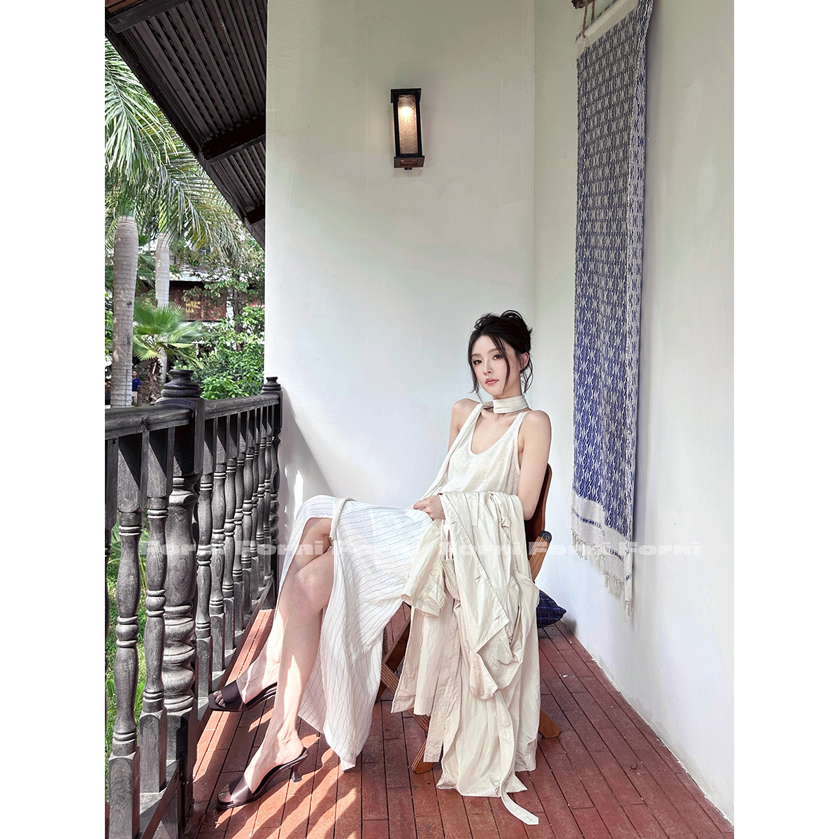 FORNI “老头背心”人手一件轻薄天丝亚麻针织无袖飘带背心