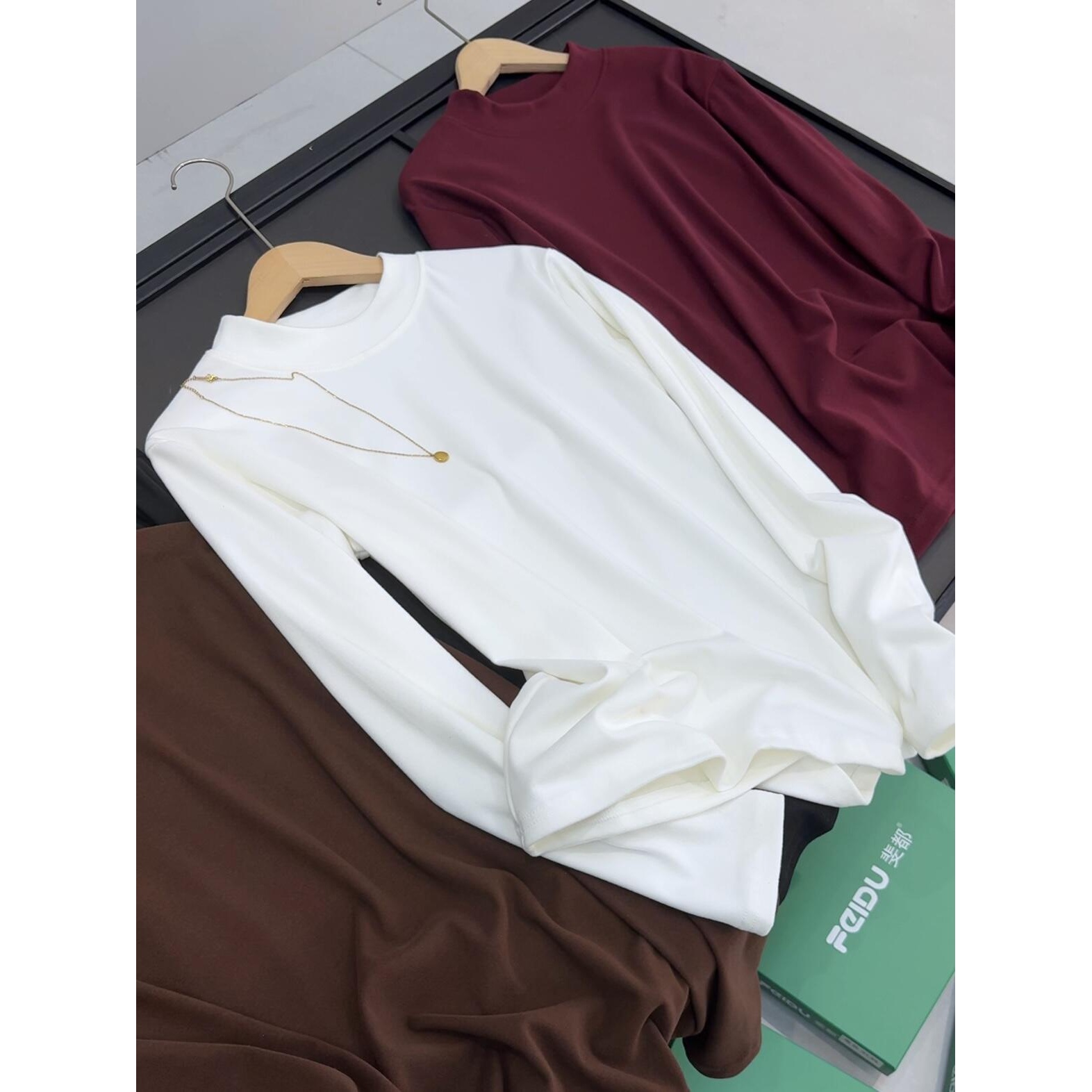 舒适磨毛半高领长袖T恤椰椰衣打底衫女简约风柔软小衫内搭外穿