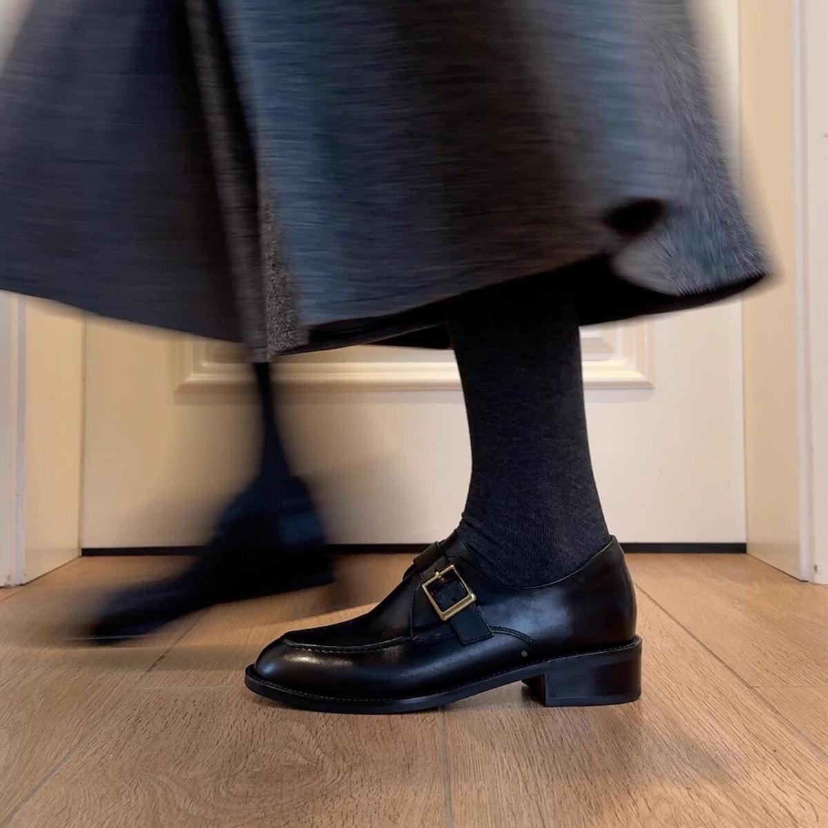 老钱风~复古风圆头粗跟乐福鞋女新款百搭一脚蹬深口单鞋小皮鞋