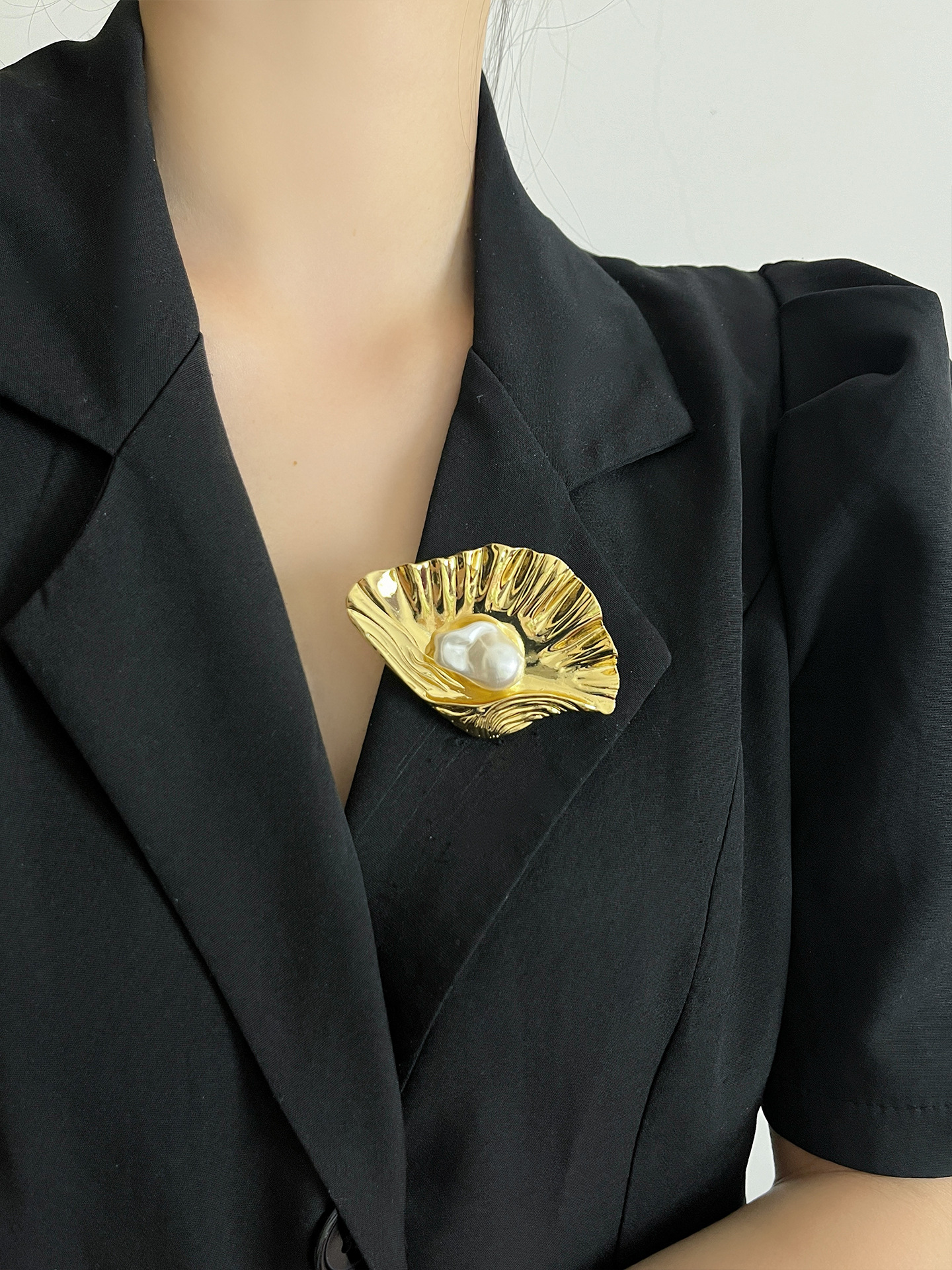 铜合金胸针 复古立体金属贝壳胸针女高级感精致大衣西装别针配饰