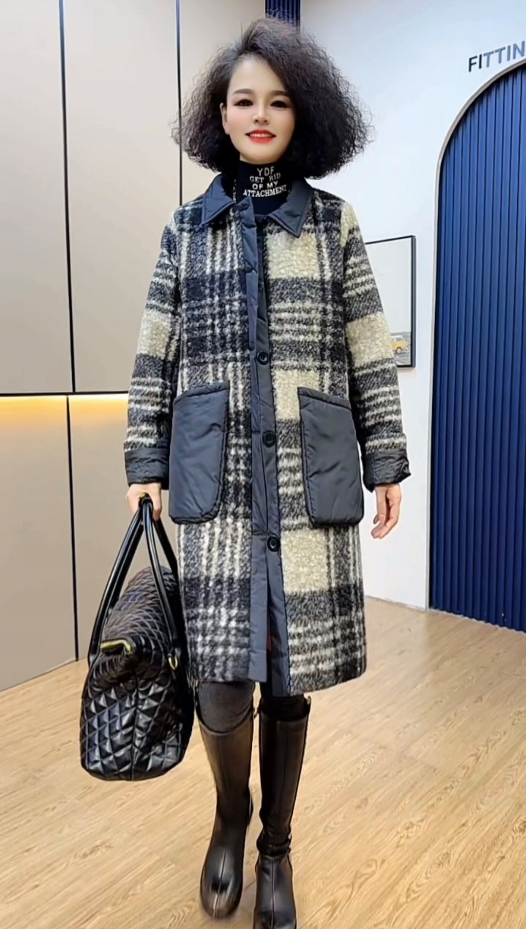 经典格子A版加棉加厚毛呢大衣女（卡码拍小）