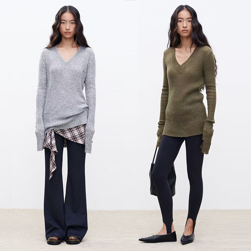 The enes boutique慵懒V领修身显瘦针织打底衫女秋季简约休闲上衣