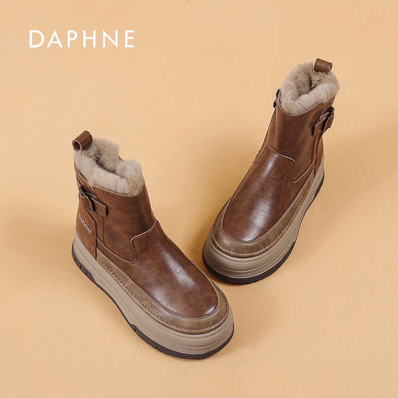 达芙妮正版女鞋加绒保暖时装靴秋冬新款英伦风皮面马丁靴户外棉靴