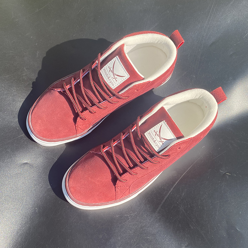 情侣款帆布鞋大码鞋子男款潮流时尚百搭透气秋冬酒红中帮英伦板鞋