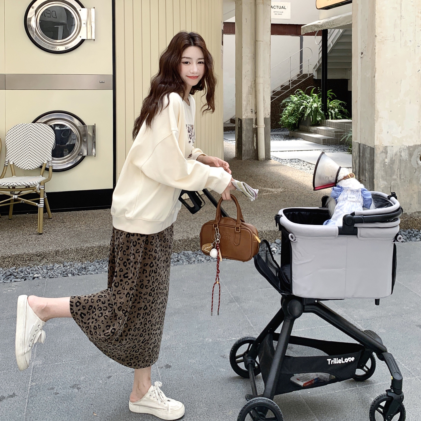 慵懒松弛感秋季一整套女2025新款字母印花卫衣豹纹半身裙两件套装