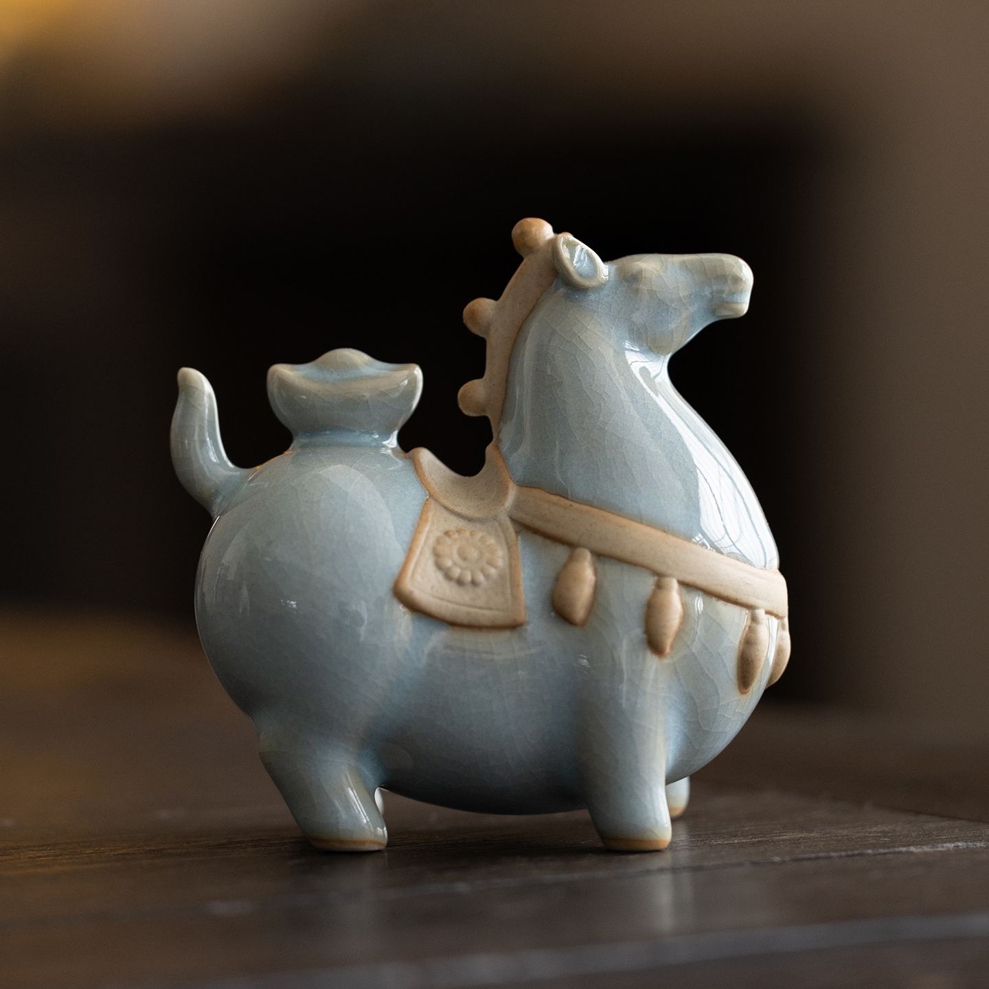 汝窑小唐马茶宠摆件精品手工茶道配件桌面摆设马上有钱家居装饰品