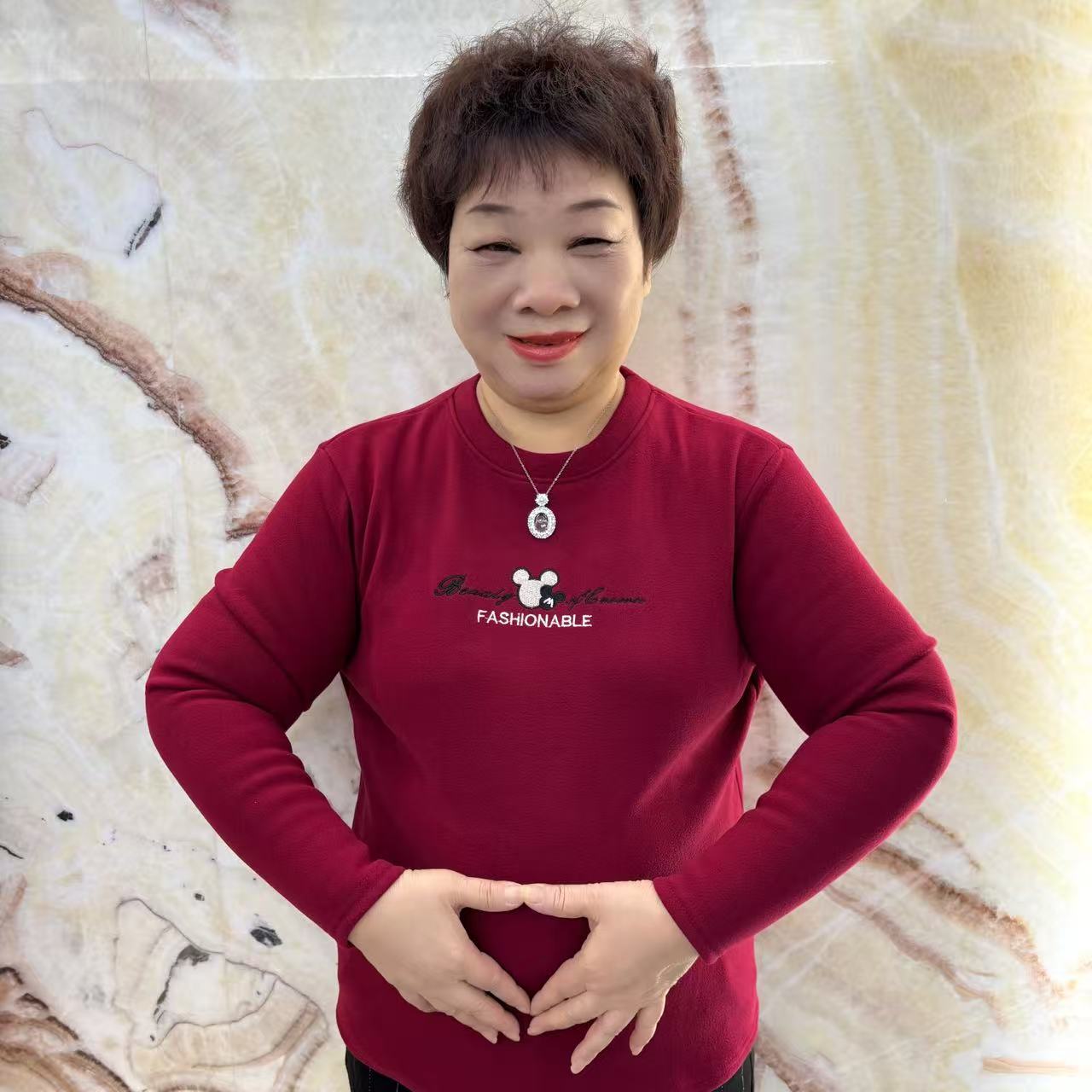 2025新款妈妈装冬季高档米奇加绒保暖百搭长袖打底衫