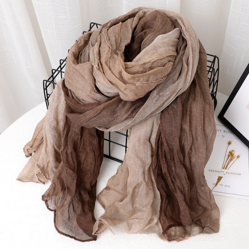 新款撞色棉麻压皱围巾女文艺范氛围感保暖丝巾复古渐变色围脖披肩