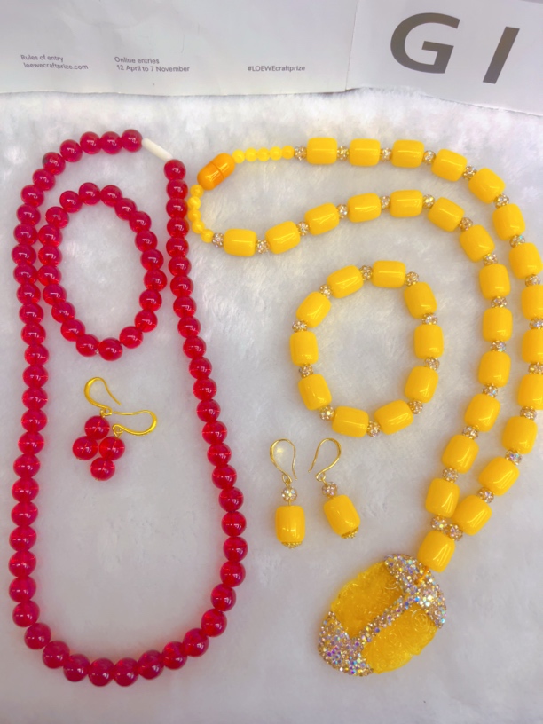 钛钢仿水晶项链 散珠流浪丹宁风ins风傣族风格刺绣新中式