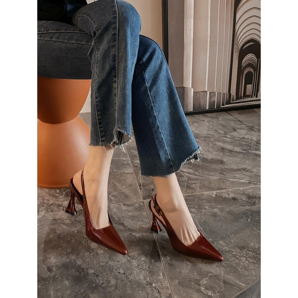杨树林同款酒红色性感包头凉鞋女后绊带漆皮百搭细跟尖头高跟鞋女