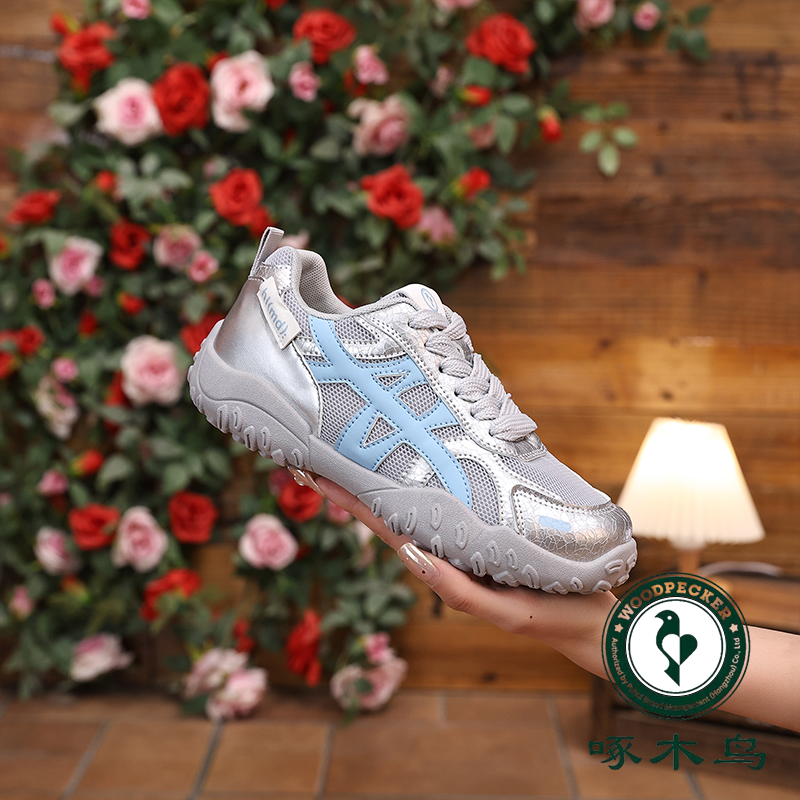 啄木鸟品牌老爹鞋女2025秋季网面透气时尚轻便休闲运动鞋女26529