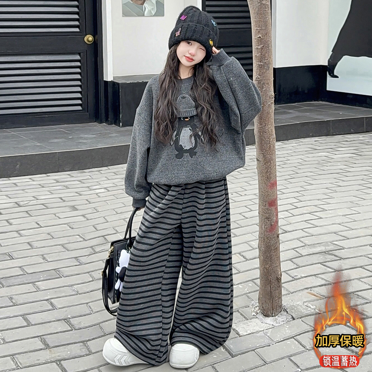 女童冬季洋气加绒套装2025新款卫衣条纹阔腿裤两件套慵懒时尚冬装