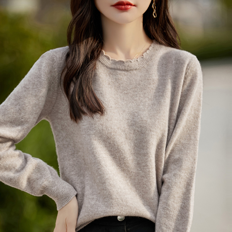 软糯休闲花边圆领打底衫女新款洋气2024年秋冬毛衣长袖针织衫宽松