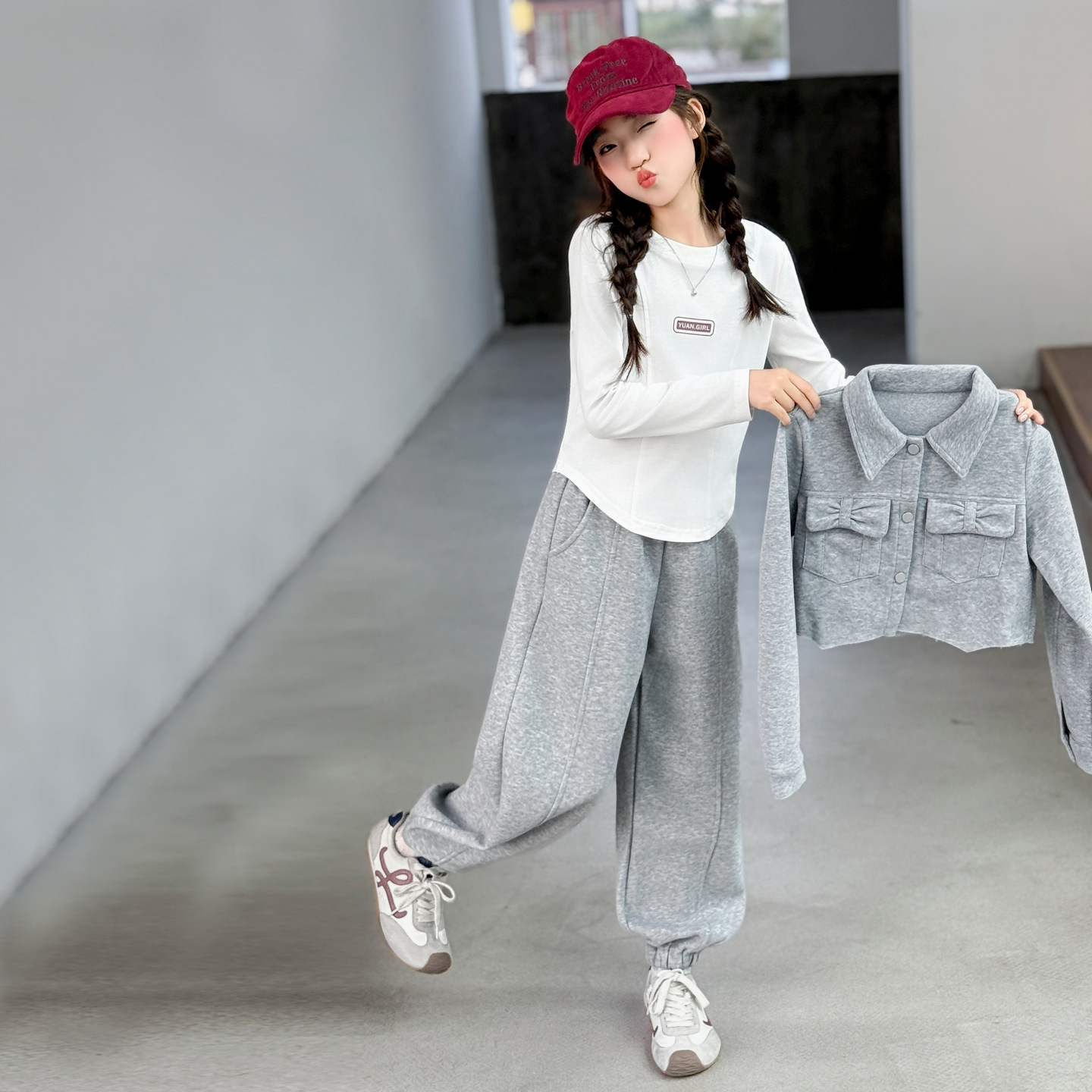 女童秋季时尚洋气单排扣套装中大童2025新款儿童秋装潮流三件套款