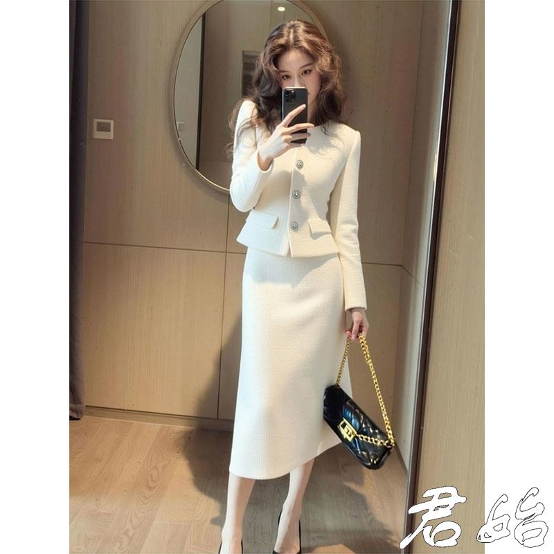 秋冬一整套大方得体气质职业小香风高级感白色外套半身裙套装厚