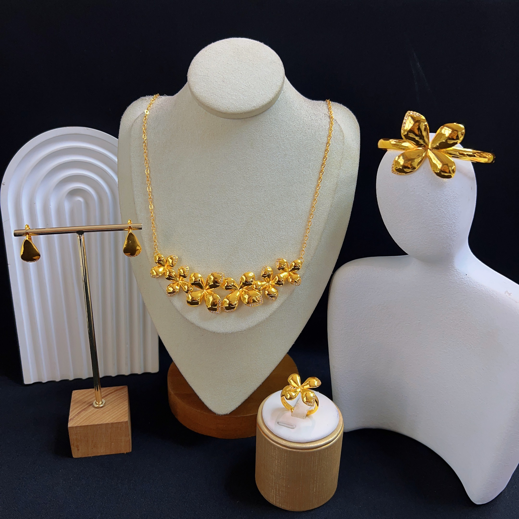 铜合金锆石项链 哈尼西牧时尚华丽四件套#0009082