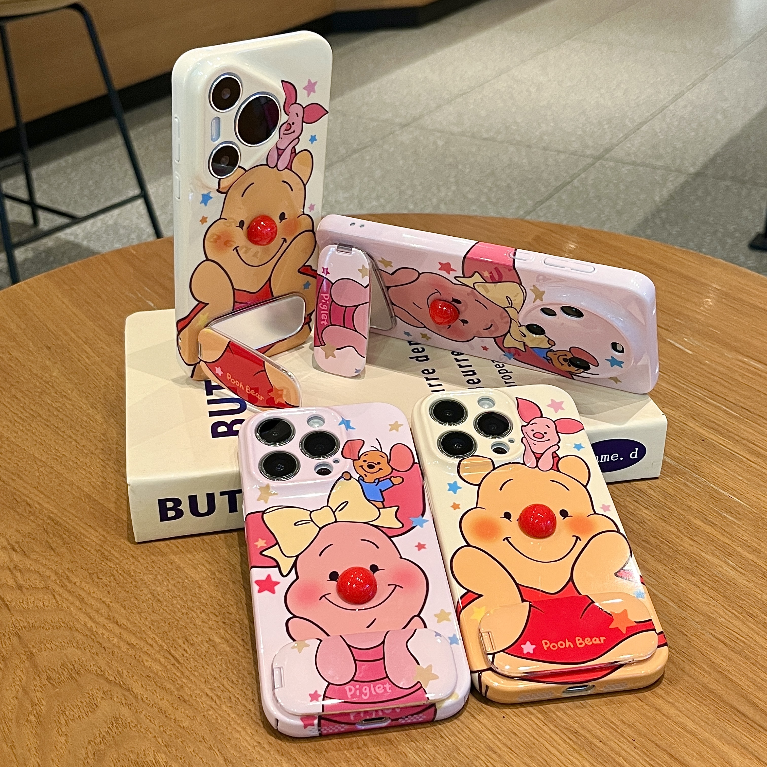雅天立情侣红鼻维尼小猪适用苹果17/16手机壳华为vivoppo小米15套