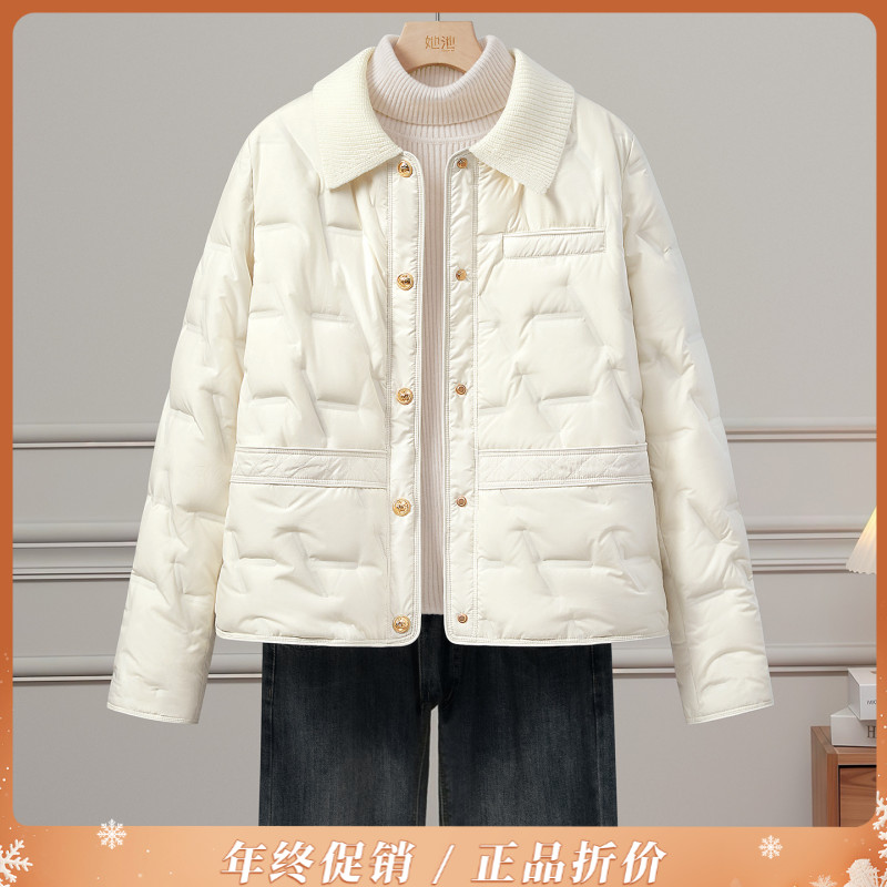 她池2025冬季新款女装针织翻领单排扣短款90绒羽绒服T53B3015YB