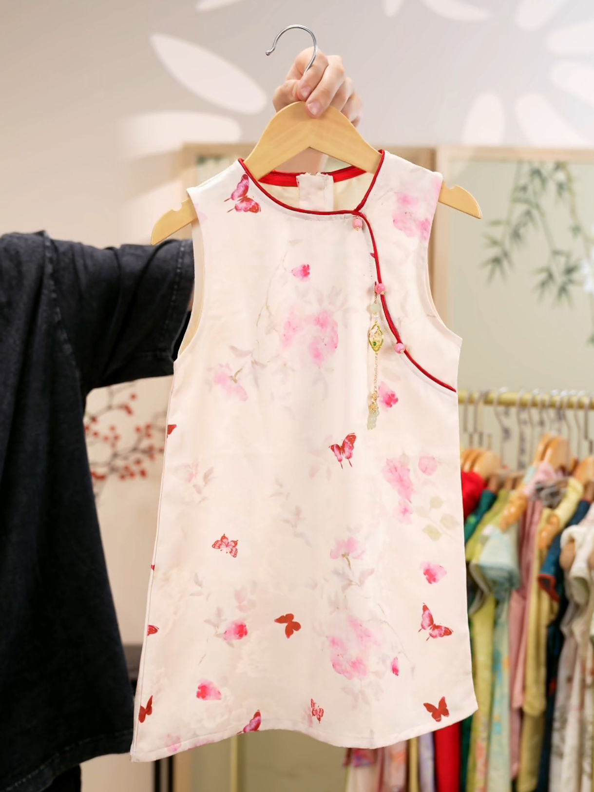 （米色蝴蝶）夏季薄款女童连衣裙儿童新中式裙子显白旗袍背心裙