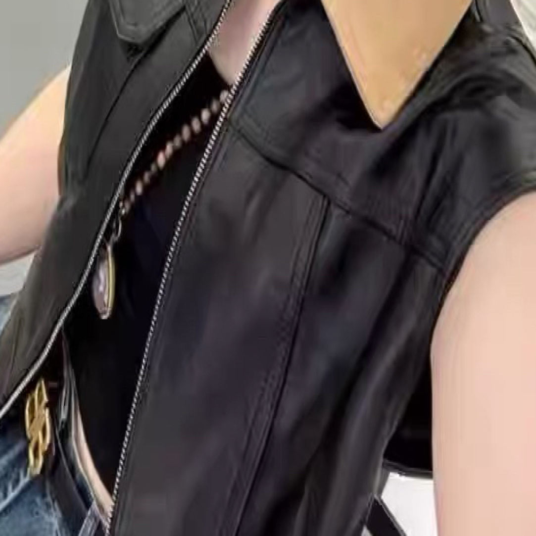 8282休闲翻领蛋白皮坎肩2025新款马甲女中长个性拼色无袖外套潮
